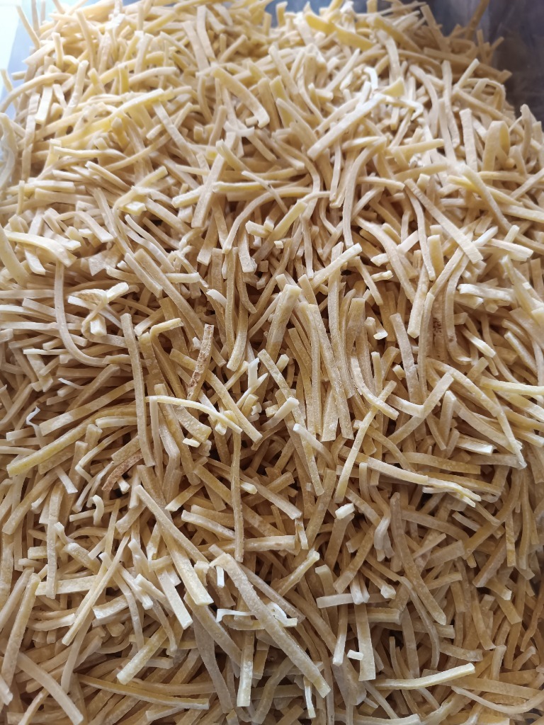 Ev Yapımı Erişte 